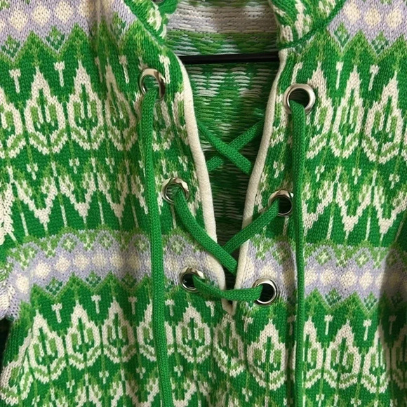 NWT Urban Outfitters BDG Rian Lace Up Sweater - Picture 4 of 5